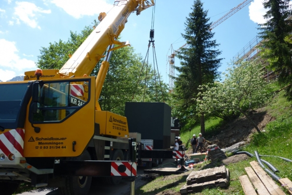 Schwerlastkran im Einsatz